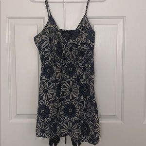 Tank top/ flowers deep v